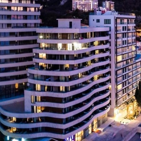 Beachfront Luxury Apartment بودفا المظهر الخارجي الصورة