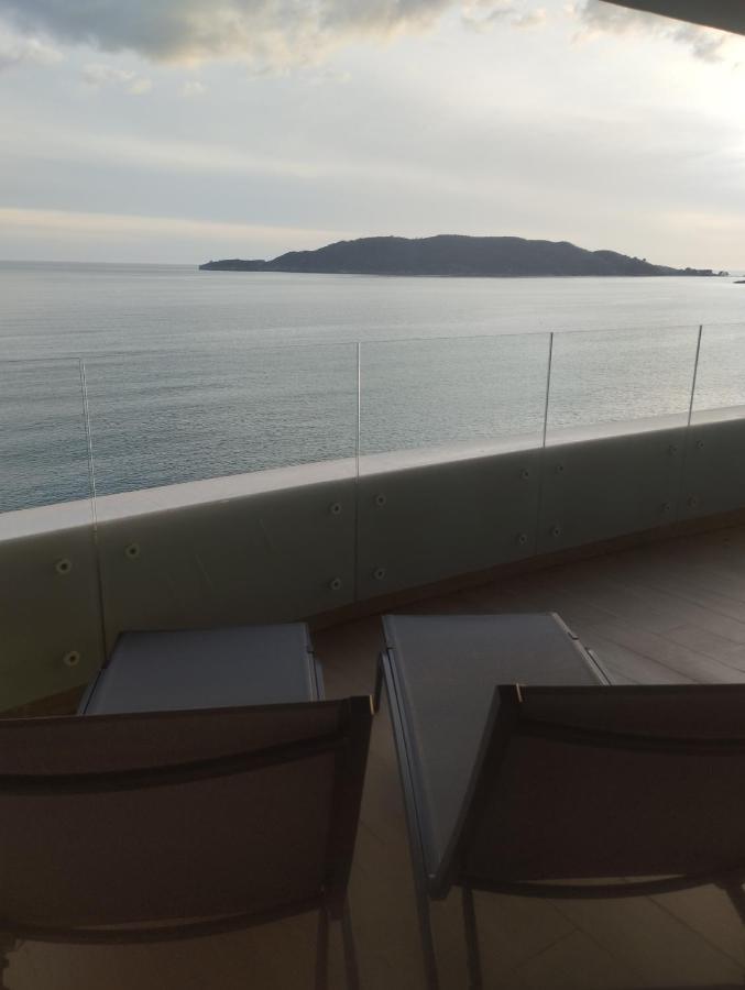 Beachfront Luxury Apartment بودفا المظهر الخارجي الصورة
