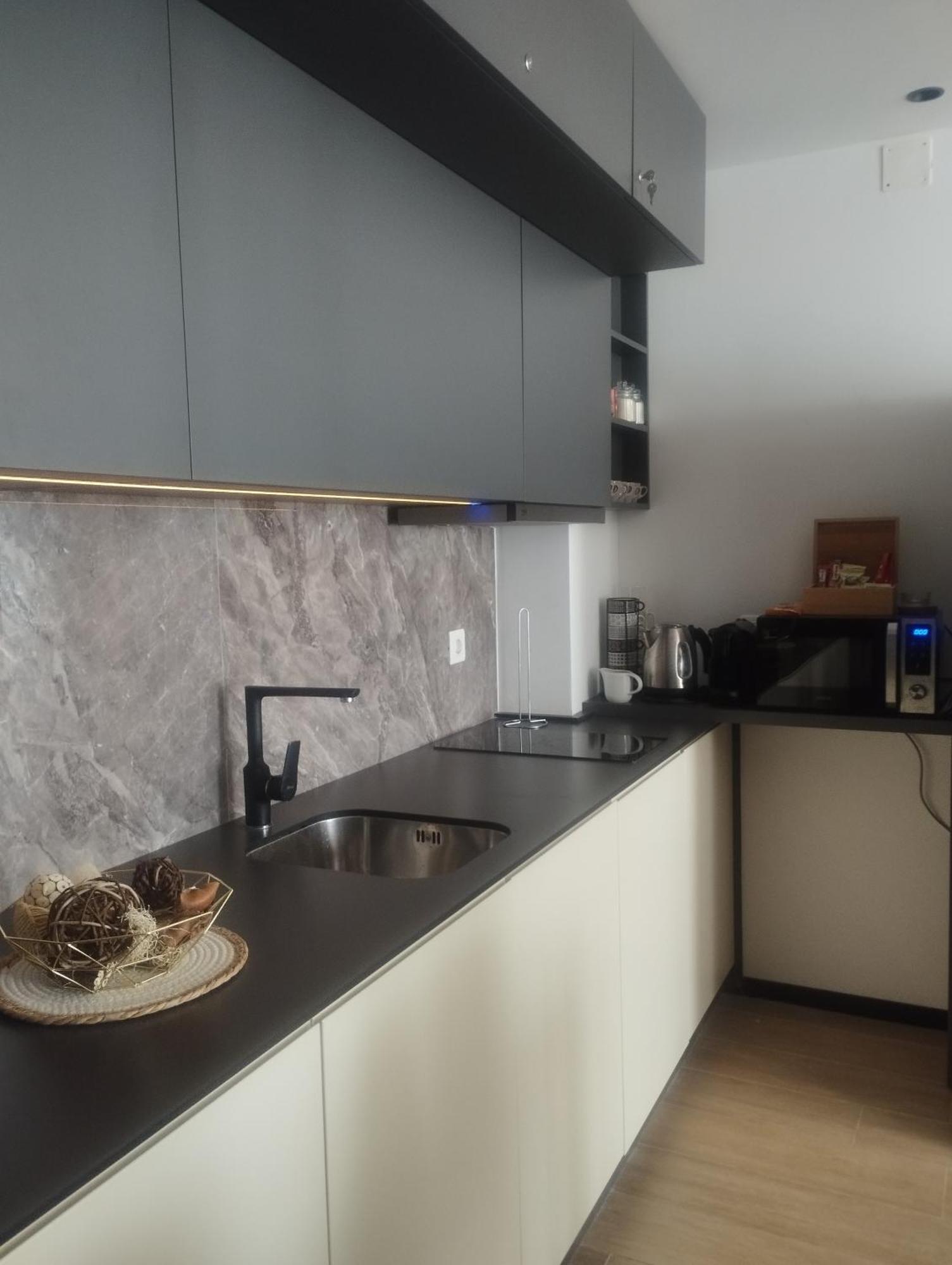 Beachfront Luxury Apartment بودفا الغرفة الصورة