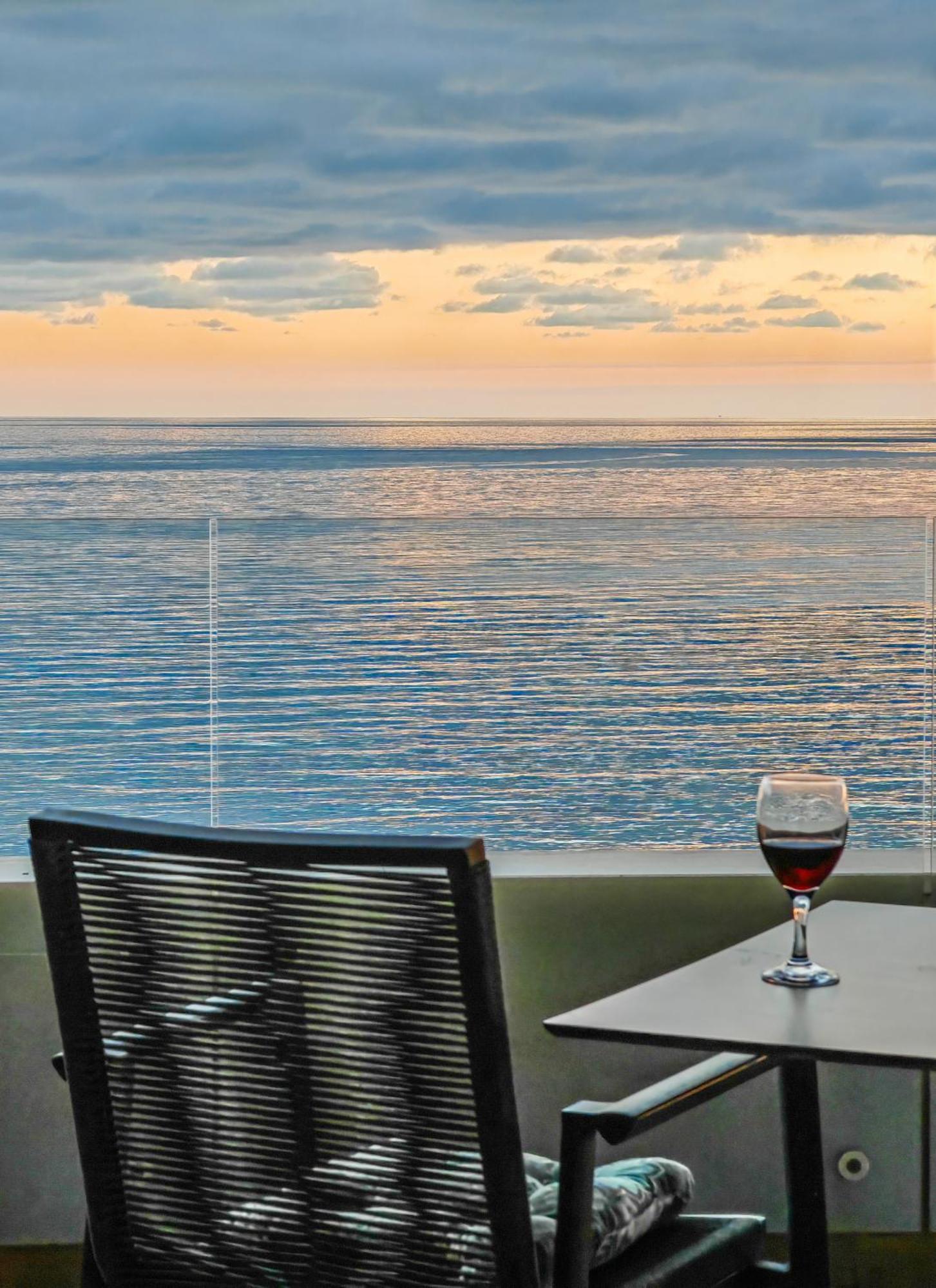 Beachfront Luxury Apartment بودفا المظهر الخارجي الصورة