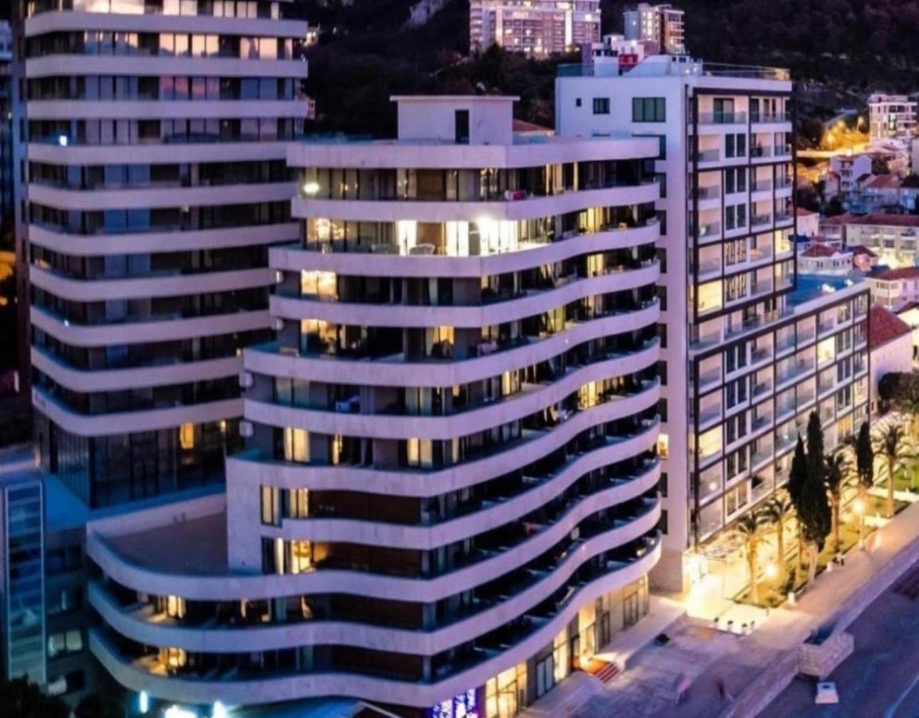 Beachfront Luxury Apartment بودفا المظهر الخارجي الصورة